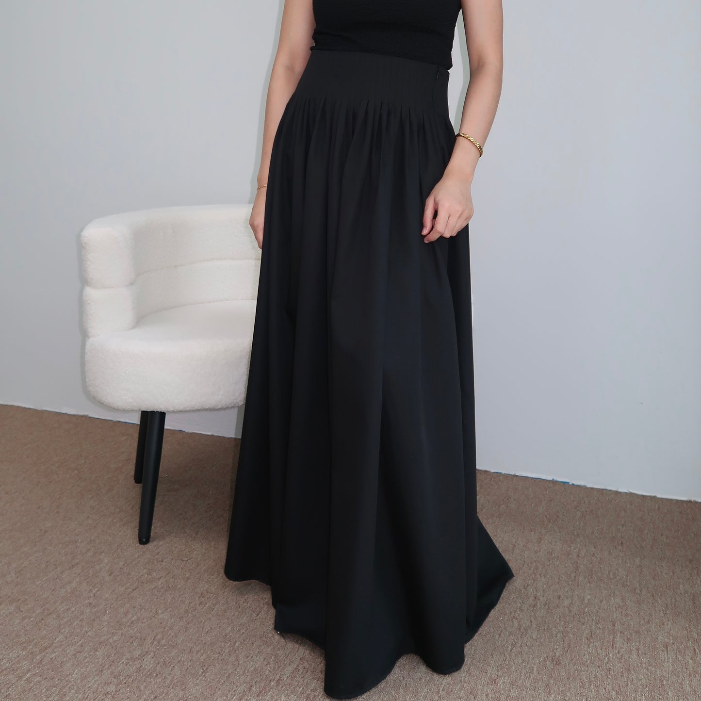 Flare Pleates Skirt in Midnight