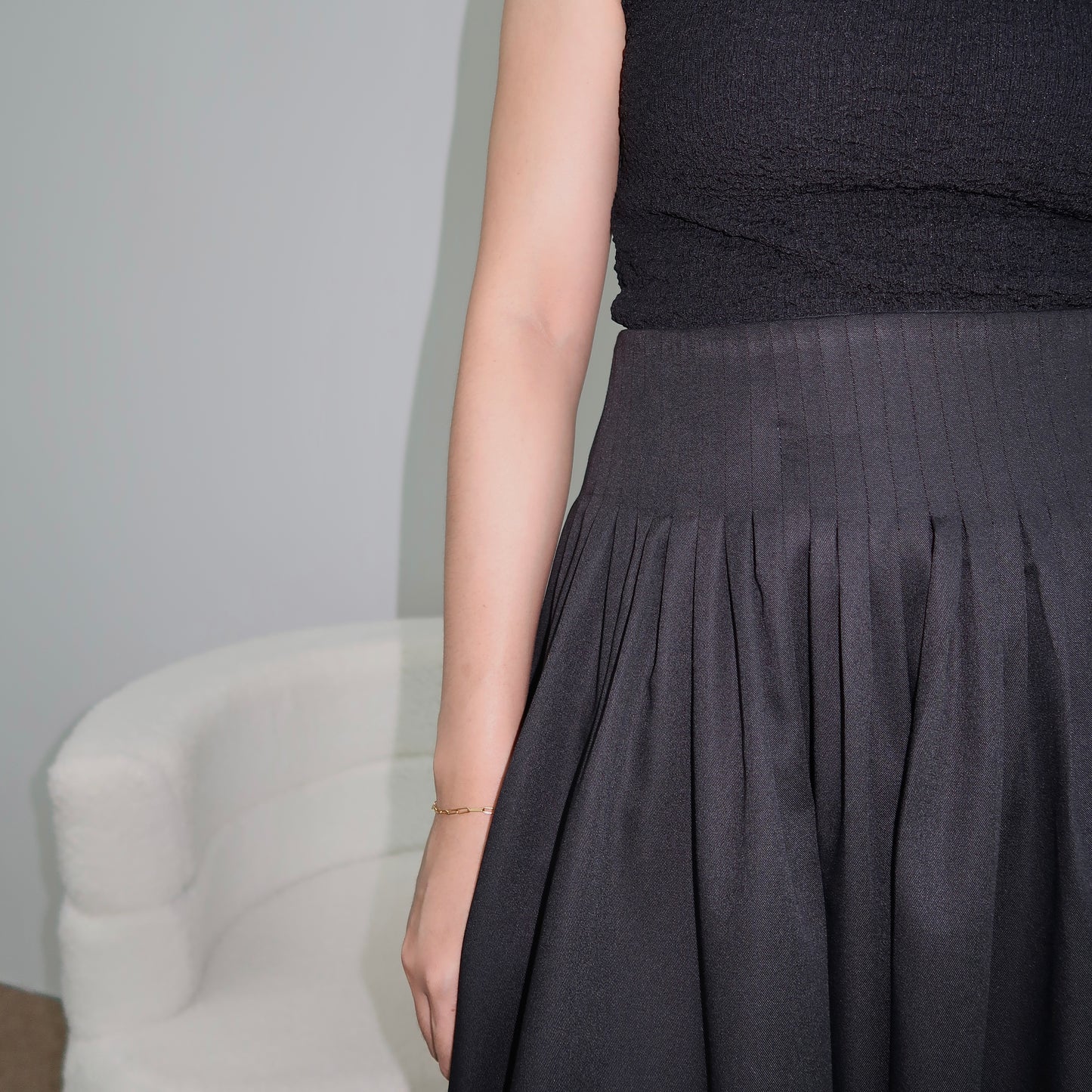 Flare Pleates Skirt in Midnight