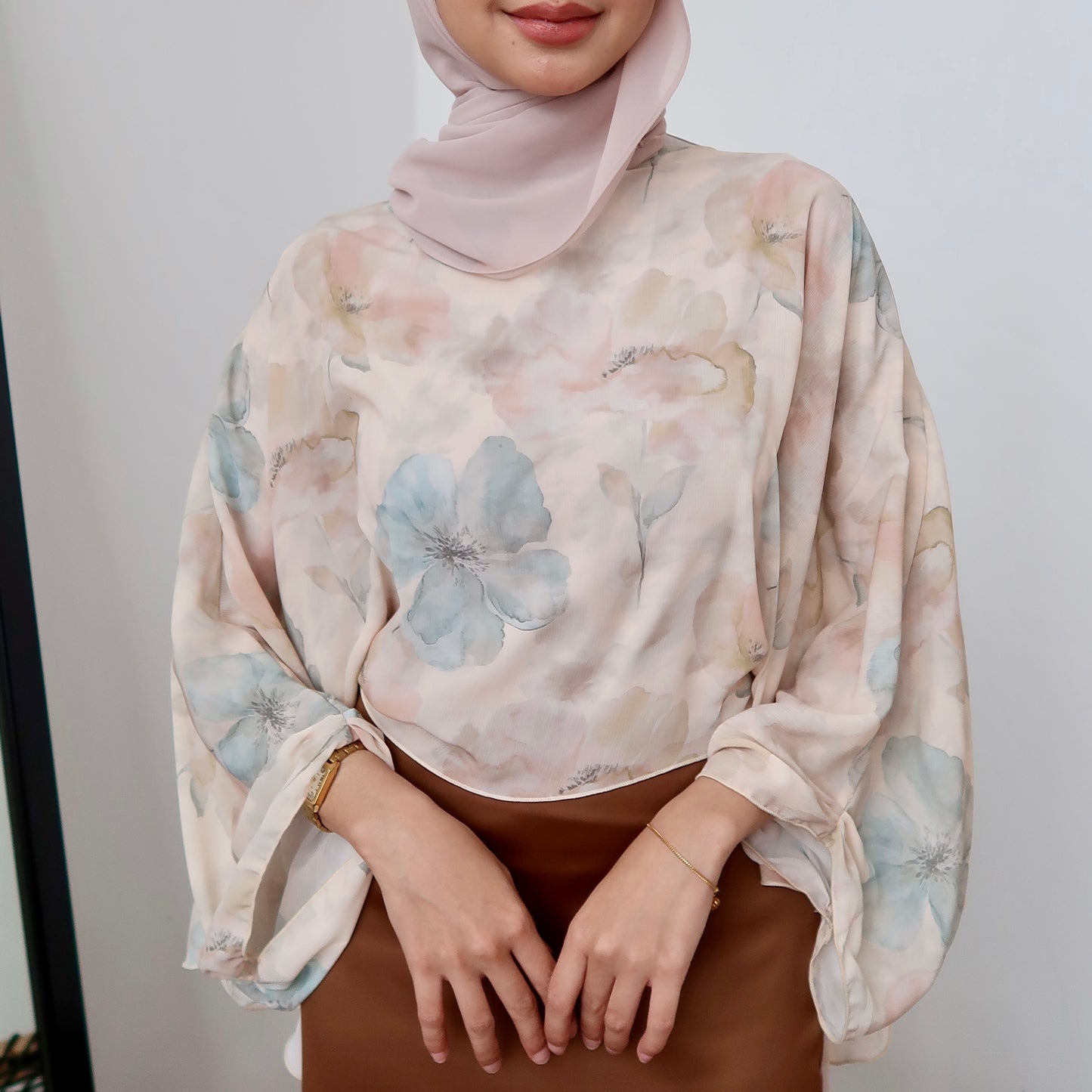 Printed Cape in Golden Petals