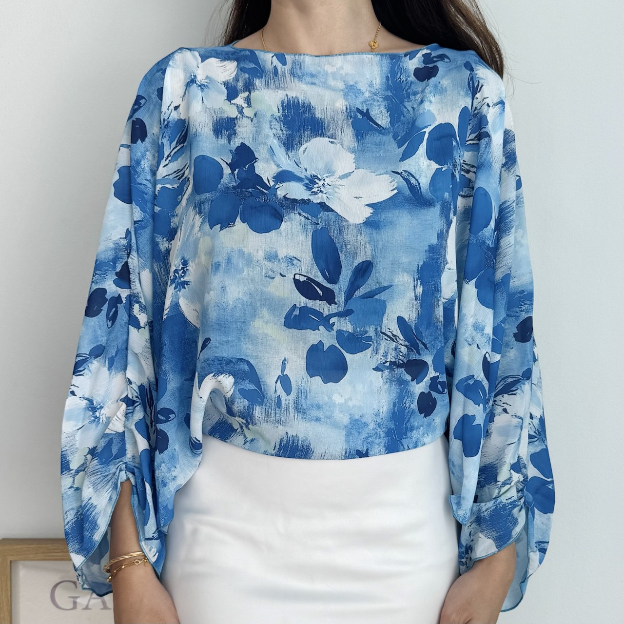 Printed Cape in Ocean Bloom