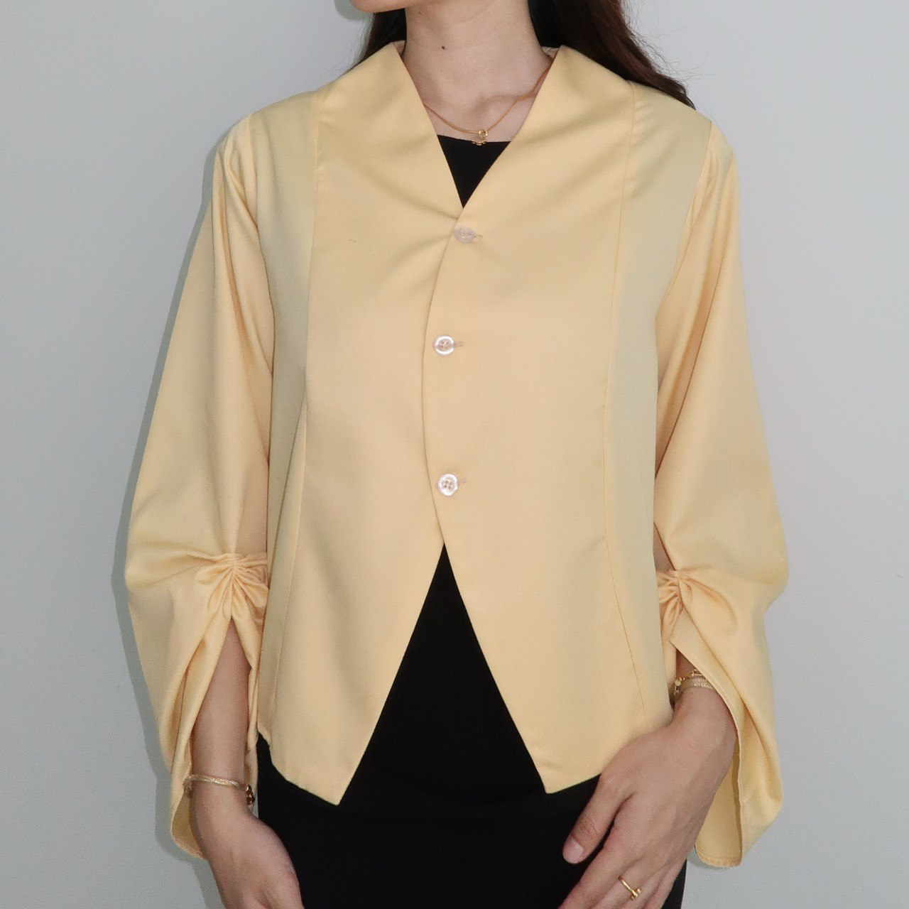 Vee Top in Butter
