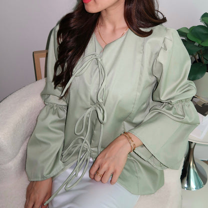 The Bow Blouse in Mint Green