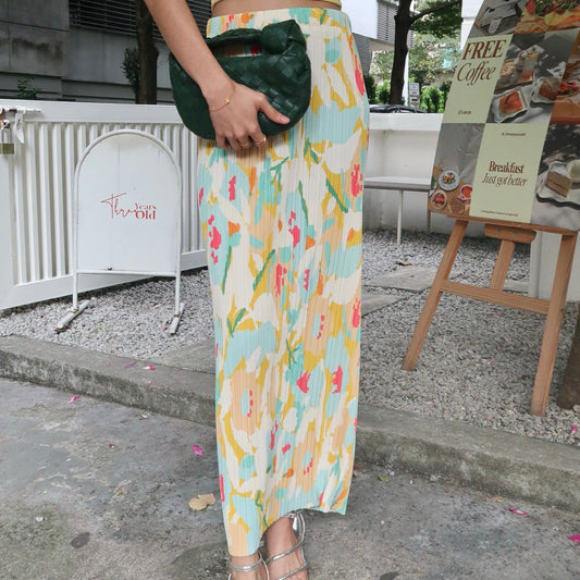 Pleated Season Skirt in Sunny Petals