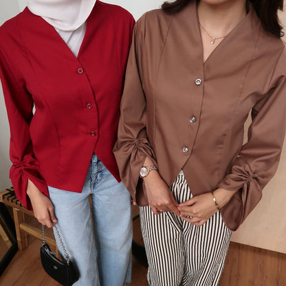 Vee Top in Walnut